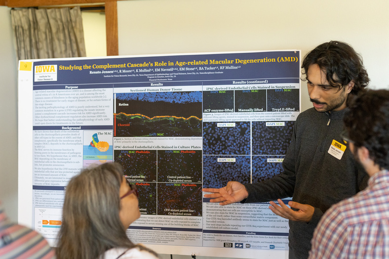 Renato Jensen presenting his poster